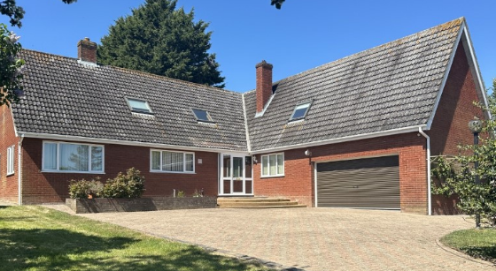 Modernisation in Aslacton photo